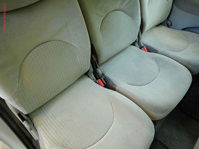Citroën Xsara Picasso (2005) 1.8i, 1.maj, AC, panor - fotka 12 z 20