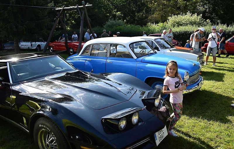 Již 18. ročník Veterán Rallye z lázní do lázní s podtitulem na pohodu, odstartovala v neděli ráno ze Skalky. 13.8. 2023