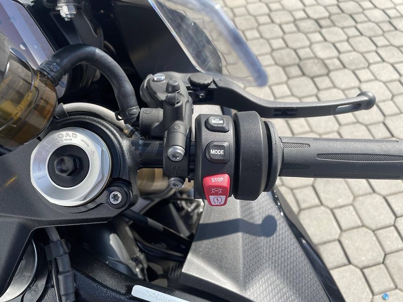 BMW (2026) S 1000 RR - fotka 13 z 13