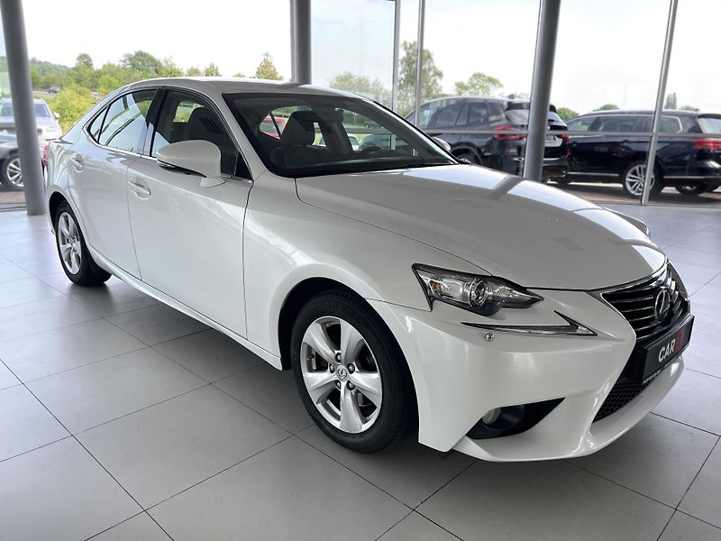 Lexus IS 300h IS 300h*AUT*Hybrid*Kamera* - fotka 4 z 31