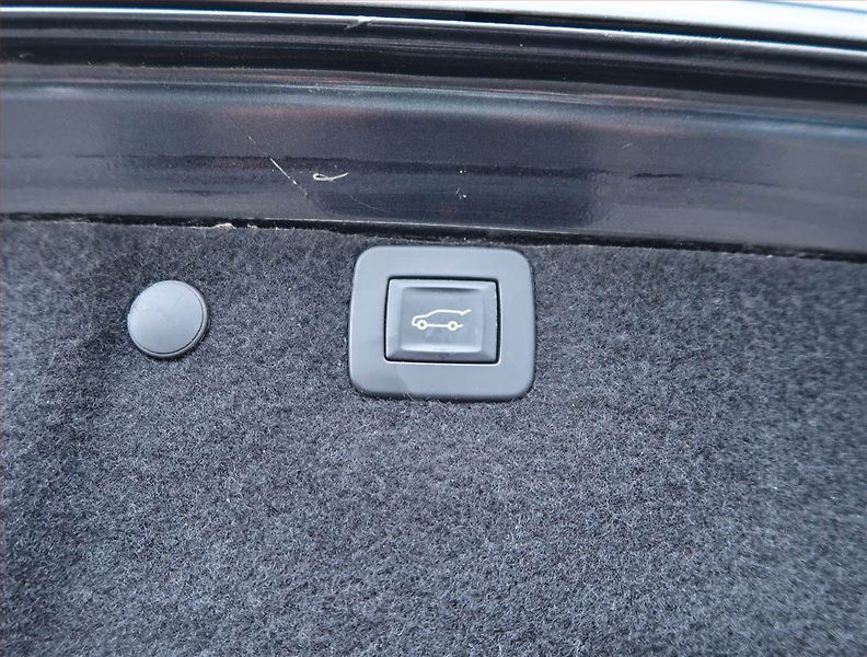 Opel Insignia (2011) 2.0 CDTI, Serv.kniha, po STK - fotka 16 z 26