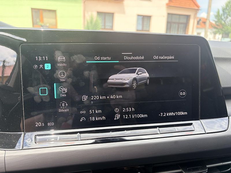 Volkswagen Golf 1.4TSI HYBRID VIRTUAL LED - fotka 31 z 50