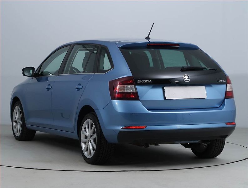 Škoda Rapid (2017) Spaceback 1.0 TSI, Serv.kniha - fotka 4 z 17