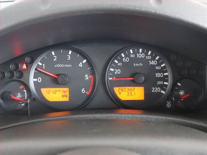 Nissan Navara (2006) 2.5 DCi, 4X4 - fotka 11 z 14