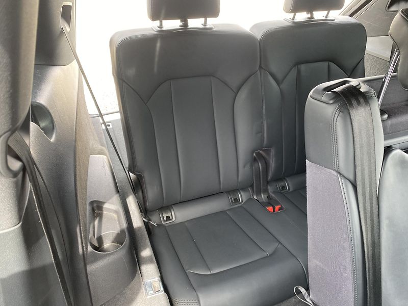 Audi Q7 3.0TDi 4x4 270PS S-LINE 7MÍST! - fotka 133 z 173