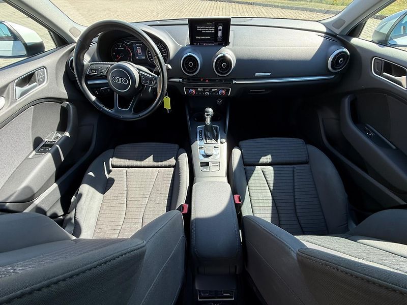 Audi A3 1,6 TDI Sportb automat - fotka 6 z 15