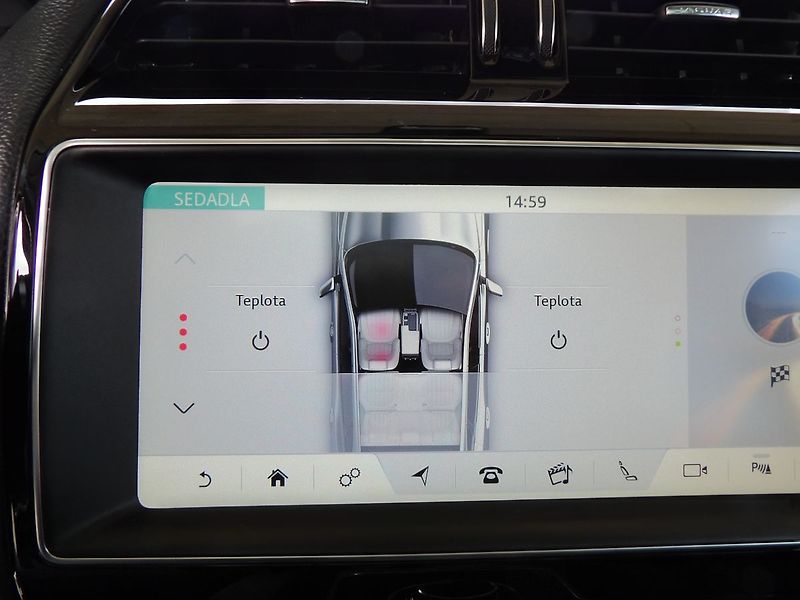 Jaguar F-Pace 30d AWD Prestige Panorama DPH - fotka 10 z 28