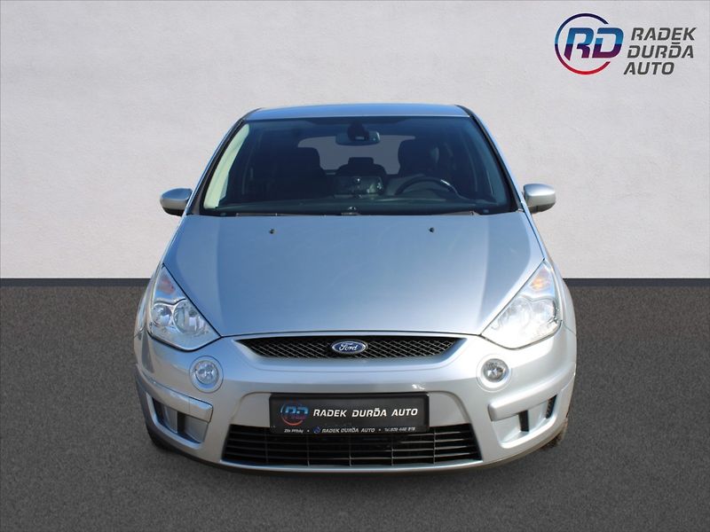 Ford S-MAX 2,0 TDCi  TAŽNÉ - fotka 2 z 23