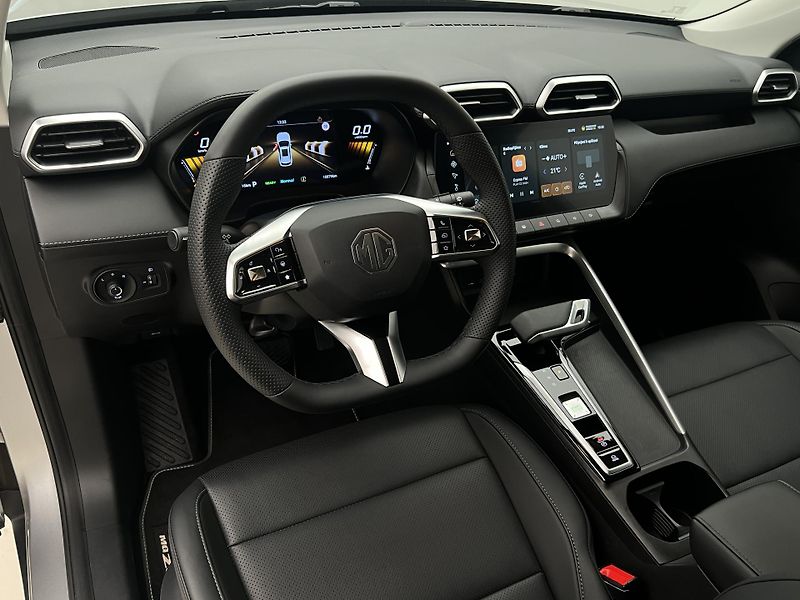 MG ZS HYBRID+ EXCLUSIVE 1.5 AUT - fotka 4 z 39