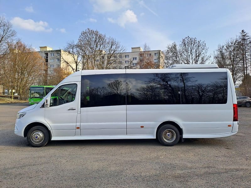 Mercedes-Benz (2022) 519CDI / V6 / 143.900km DPH - fotka 5 z 15