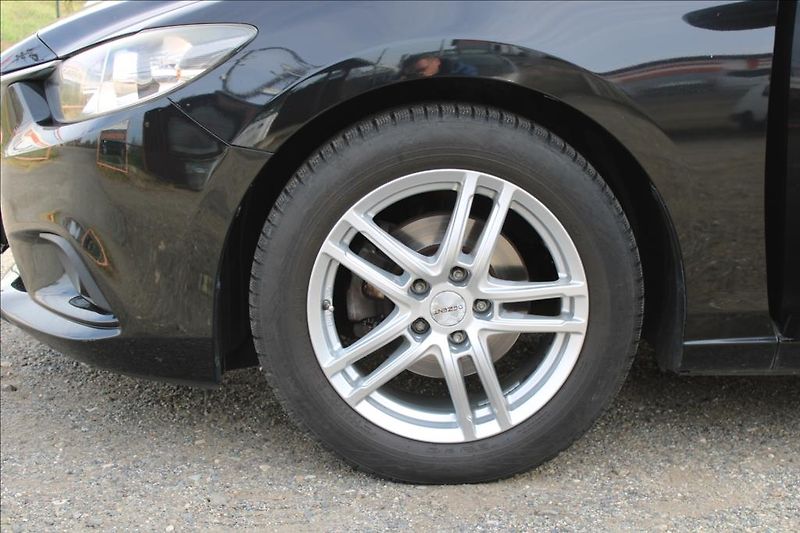 Mazda 6 2,2 D  GO MOTORU, DIG.KLIMA - fotka 24 z 28