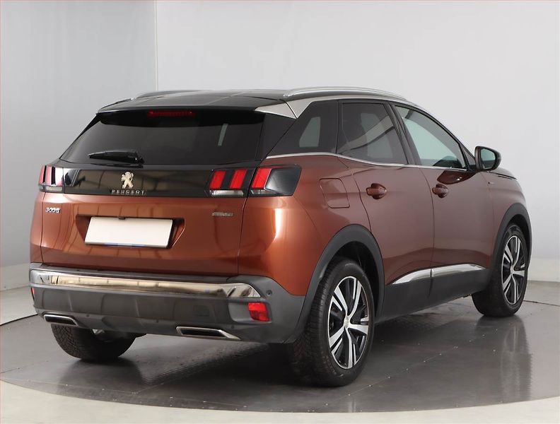 Peugeot 3008 (2016) GT Line 1.2 PureTech - fotka 5 z 22