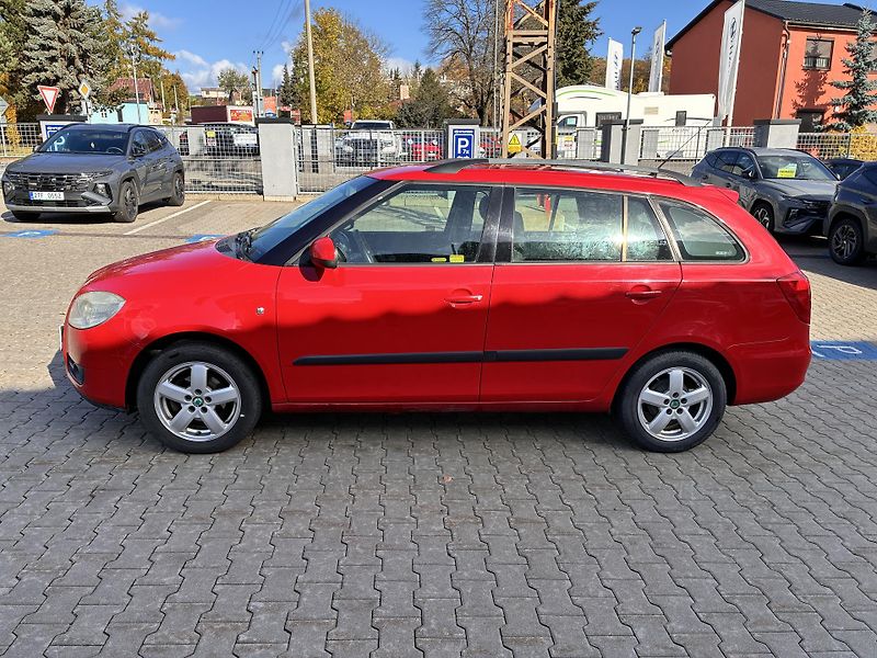 Škoda Fabia II Kombi 1.416V 63kW ELEGANCE  - fotka 4 z 22