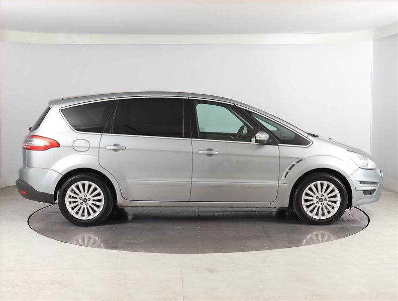 Ford S-MAX (2012) 2.0 TDCi, Serv.kniha, Xenony - fotka 6 z 18