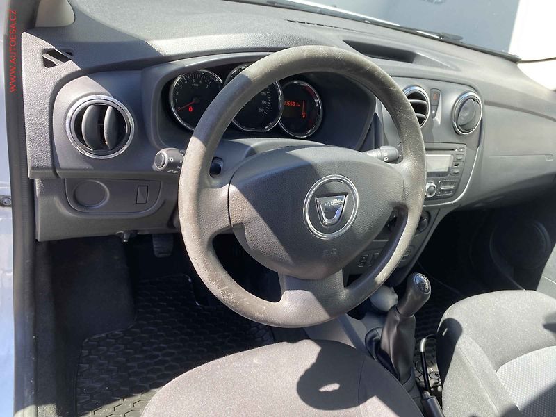 Dacia Logan (2016) 1.2i, ČR, TZ - fotka 11 z 15