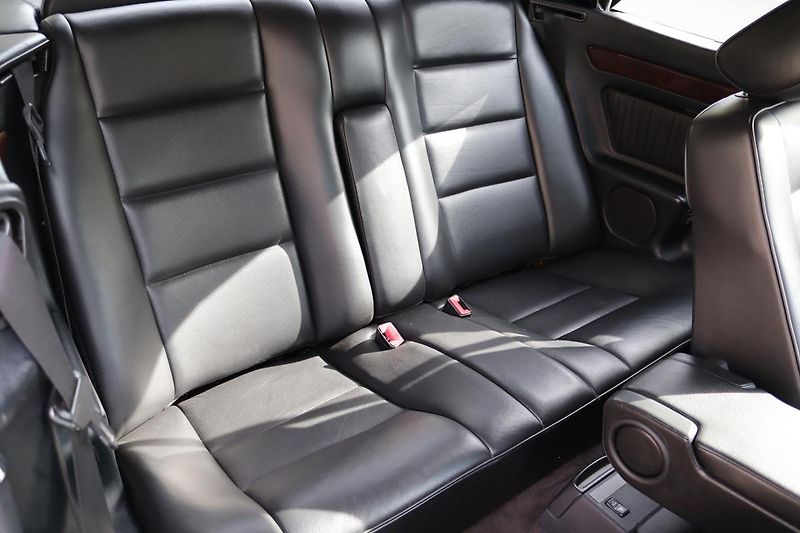 Mercedes-Benz 124 E320 CABRIO 162kW - fotka 37 z 50