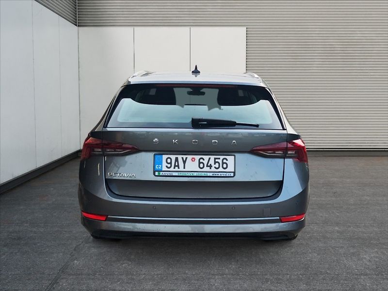 Škoda Octavia 2,0 TDI 110 Style DSG - fotka 4 z 11