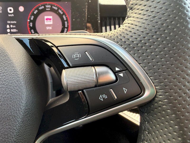 Škoda Superb (2025) COMBI SPORTLINE - fotka 35 z 35
