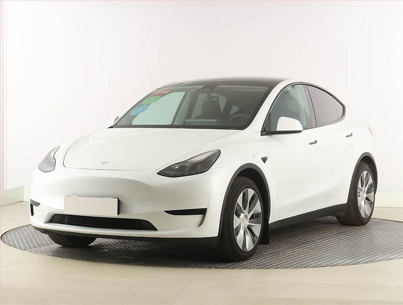 Tesla Model Y (2023) RWD LFP 60kWh, SoH 97% - fotka 2 z 33