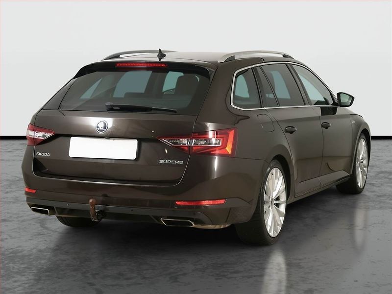 Škoda Superb (2017) Laurin&Klement 2.0 TSI, 4X4 - fotka 5 z 27