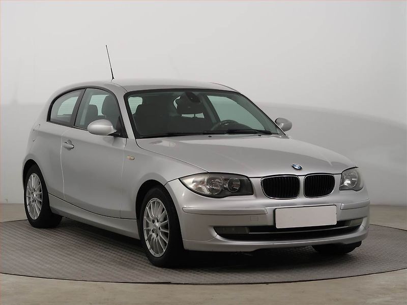 BMW Řada 1 (2008) 118d, Serv.kniha, CZ doklady - fotka 1 z 14
