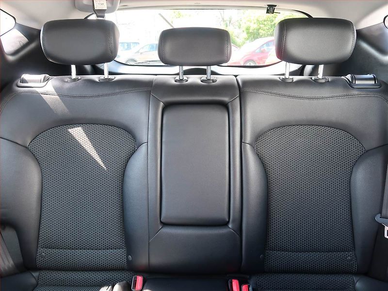 Hyundai ix35 (2012) 1.6 GDI, Serv.kniha, Kůže - fotka 10 z 17