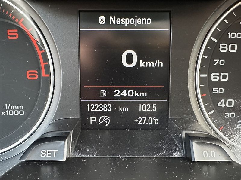 Audi A4 3,0 TDI 204PS  Ambiente A/T - fotka 39 z 53