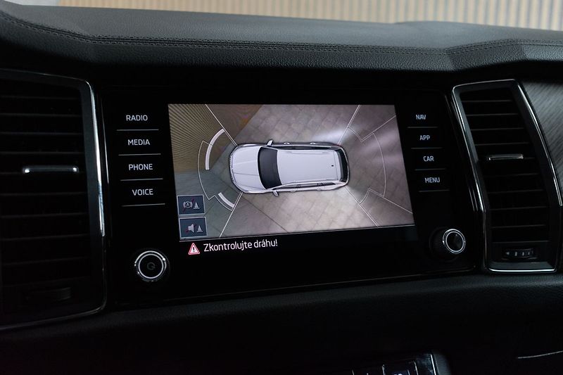 Škoda Kodiaq 2.0 TDI STYLE+*TAŽNÉ*DPH*ČR 1M - fotka 28 z 48