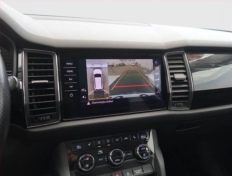 Škoda Kodiaq (2020) Style 1.5 TSI, digi klima - fotka 18 z 27