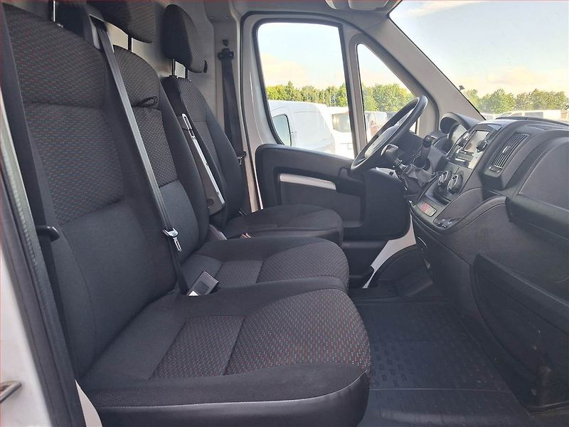Peugeot Boxer (2020) 2.2 BlueHDi, L2H2, 1.0t - fotka 7 z 15