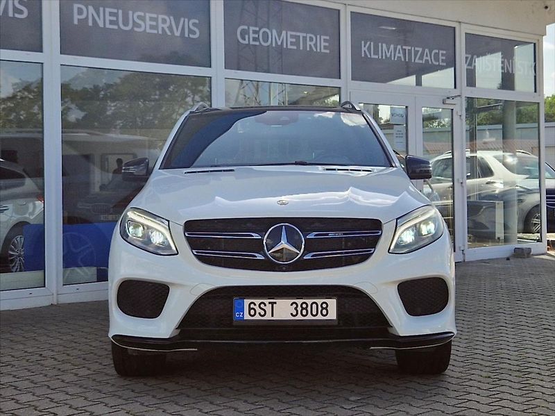 Mercedes-Benz GLE 3,0 i AMG 270kW 4MATIC PANORAM - fotka 5 z 50