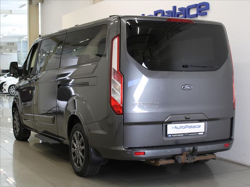 Ford Tourneo Custom 2,0 EB 136kW AT Titan.X 1.maj. - fotka 3 z 25