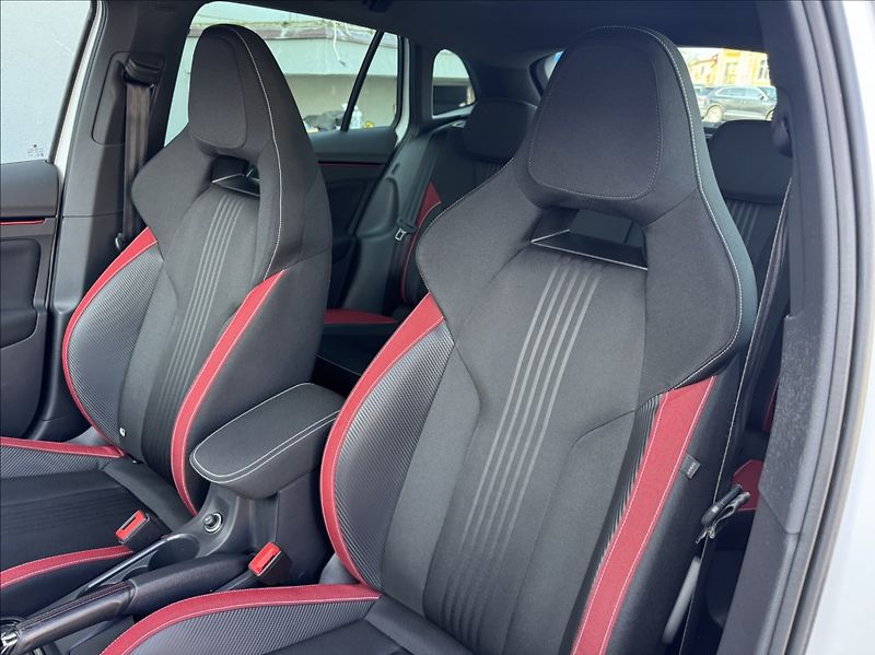 Škoda Scala 1,5 TSI MonteCarlo DPH 1maj ČR - fotka 22 z 50