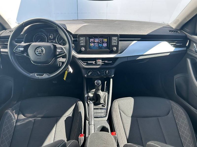 Škoda Scala Ambition 6MP 1,0TSI - fotka 10 z 22
