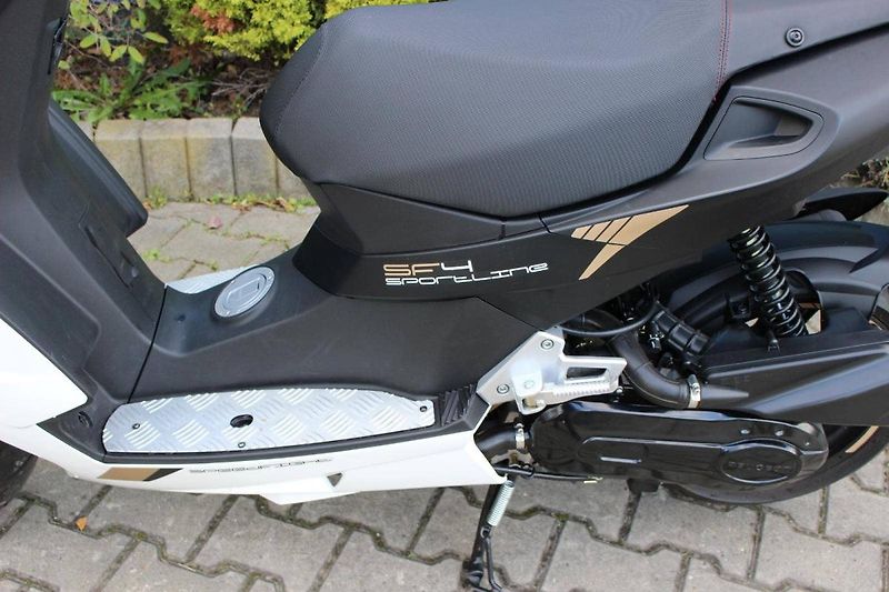 Peugeot Speedfight 50 (2023) i 4T 2022/23 - fotka 6 z 8