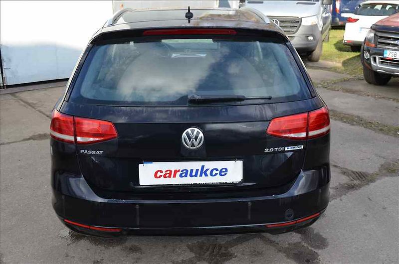 Volkswagen Passat (2015) VARIANT 2,0 TDI DSG - fotka 5 z 21