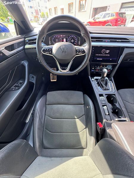 Volkswagen Arteon 2.0TSI 206kW Shooting Break - fotka 18 z 34