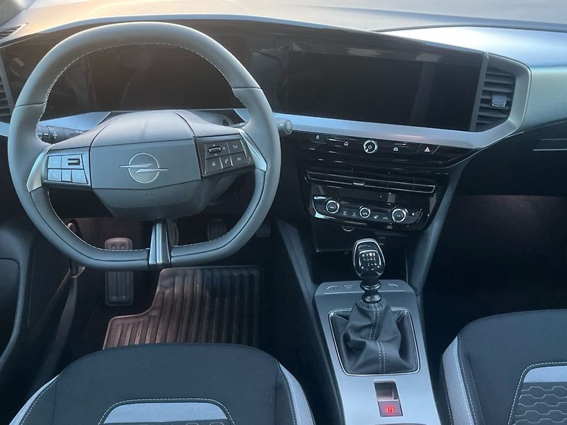 Opel Mokka (2026) HIT 1.2T (100kW/136k) MT6 - fotka 11 z 20