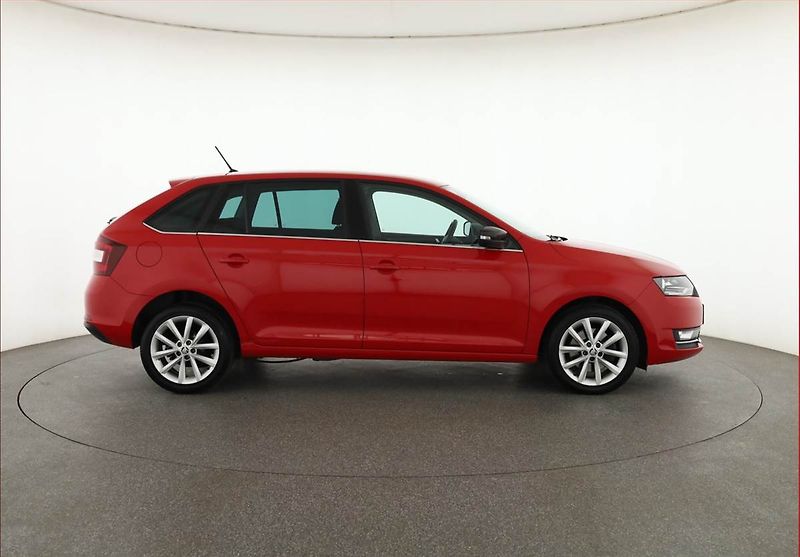 Škoda Rapid (2017) Spaceback 1.0 TSI, Serv.kniha - fotka 6 z 18