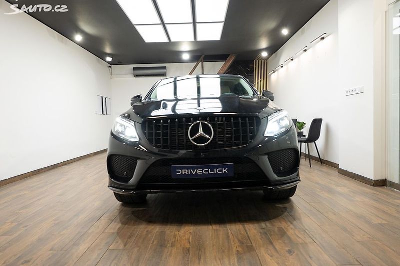 Mercedes-Benz GLE 350d Coupe 190 kW AMG paket - fotka 2 z 24