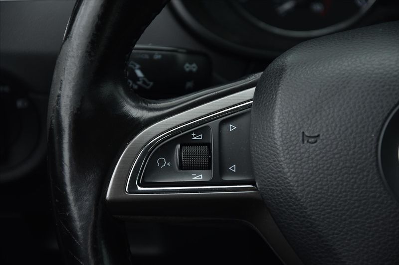 Škoda Octavia 1.6 TDI 81kW STYLE ČR - fotka 14 z 24