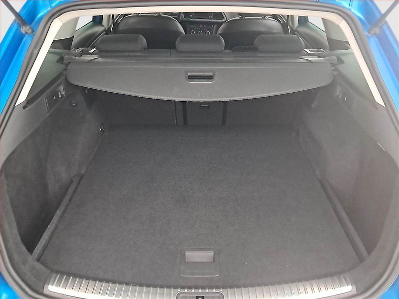 Seat Leon (2016) 2.0 TDI FR, Kůže, Navi - fotka 14 z 21
