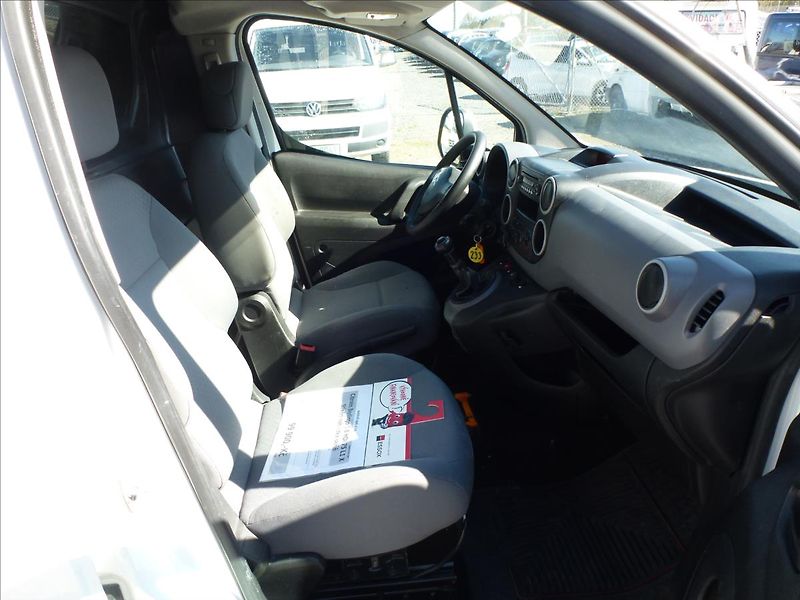 Citroën Berlingo 1,6 HDi 75 L1 X Střešní zahrád - fotka 22 z 40