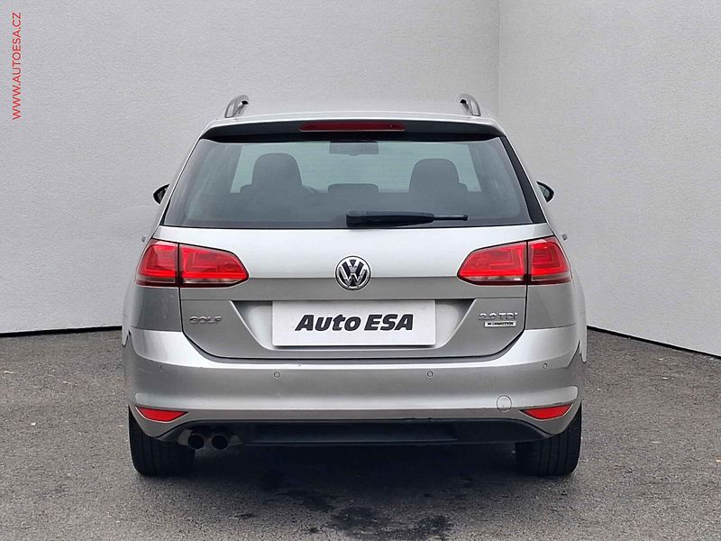 Volkswagen Golf (2014) 2.0 TDi, 1.maj, Comfortline - fotka 5 z 16