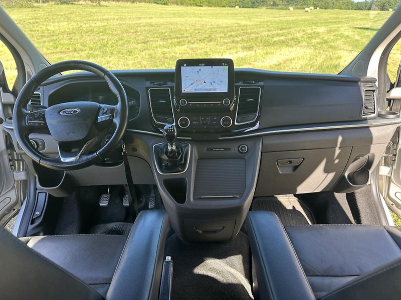 Ford Tourneo Custom (2018) Titanium X na novych pneu - fotka 9 z 18