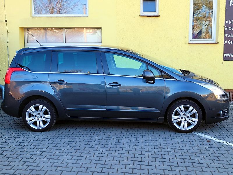 Peugeot 5008 1,6THP SW *DIGIKLIMA* - fotka 7 z 48