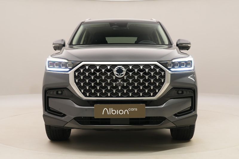 SsangYong Rexton 2.2 CRDi 4WD AUT CZ REZERVACE - fotka 15 z 50