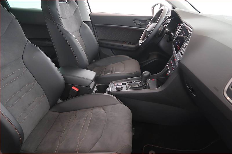 Cupra Ateca (2024) 2.0 TSI - fotka 9 z 19