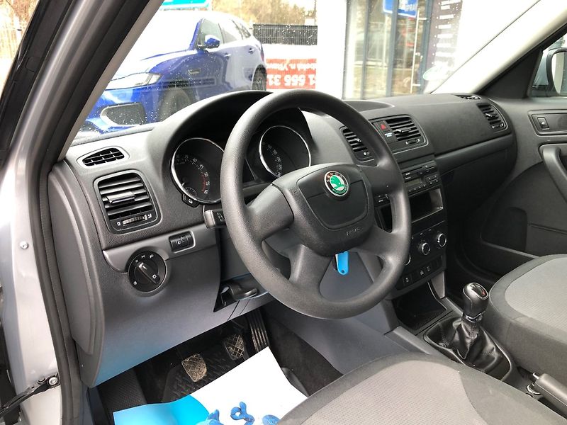 Škoda Yeti (2013) 2.0 TDi 4x4, tažné - fotka 16 z 38
