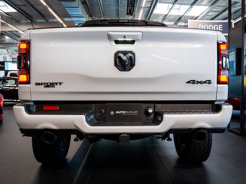 Dodge RAM (2024) 5.7 HEMI V8 Sport Lift edition - fotka 4 z 31